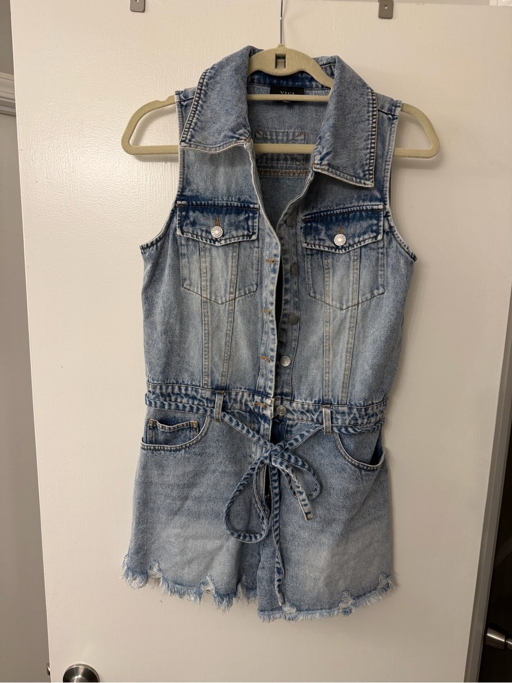 New VICI Casual Times Tie Romper - Picture 2 of 3